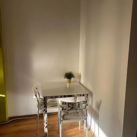 Lazynest - With Balcony On Magheru Apartment Bucharest